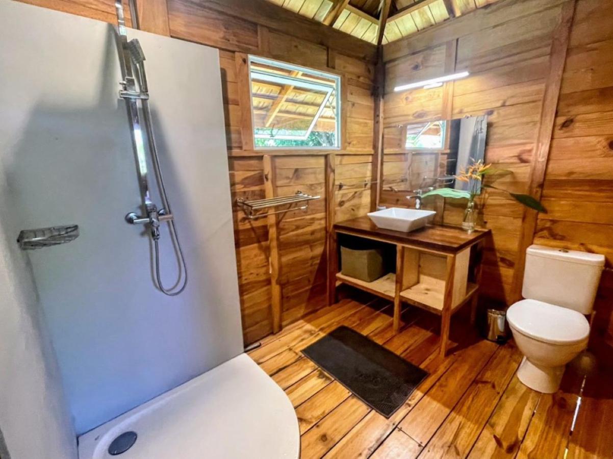 Raiatea - Orion Hoe Bungalow Uturoa 外观 照片